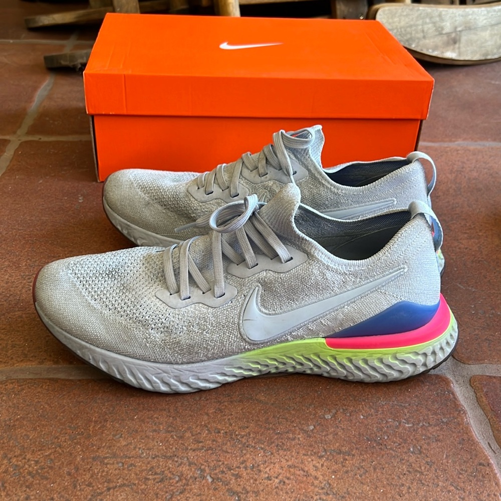 Nike Epic React Flyknit 2 Size 12